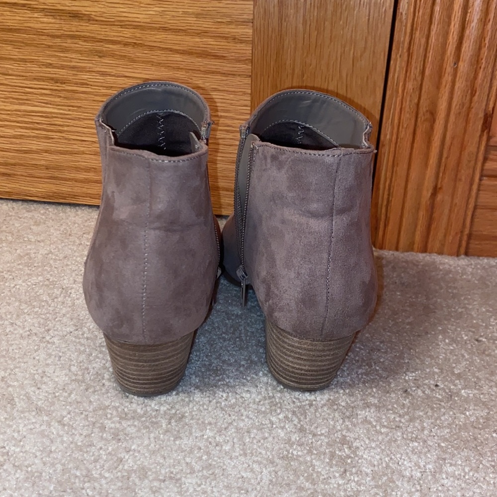 Booties - Picture 4 of 4